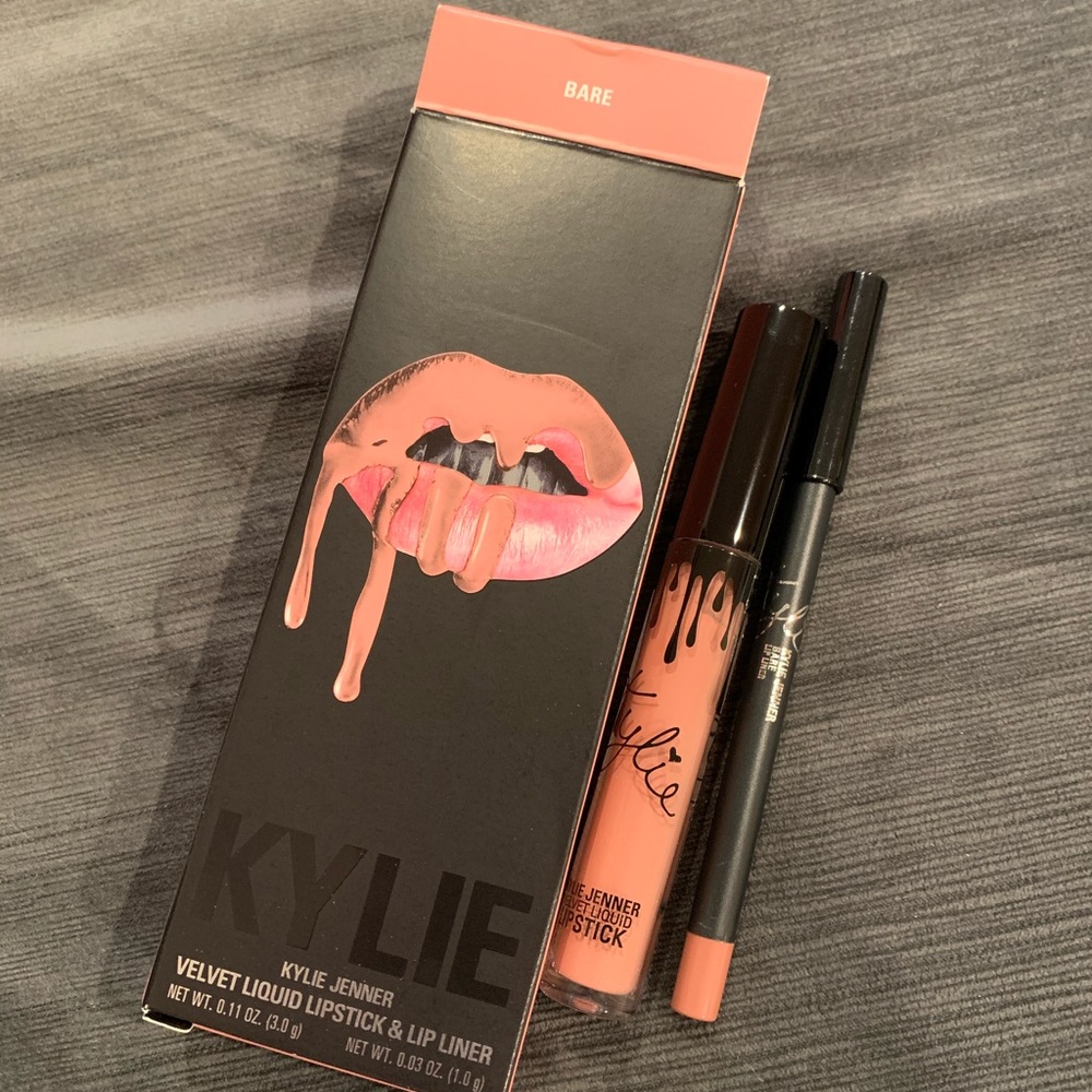 NEVER USED Kylie lip kit Bare